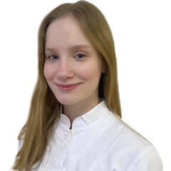 Врач Мансурова Алина Олеговна - Стоматолог
